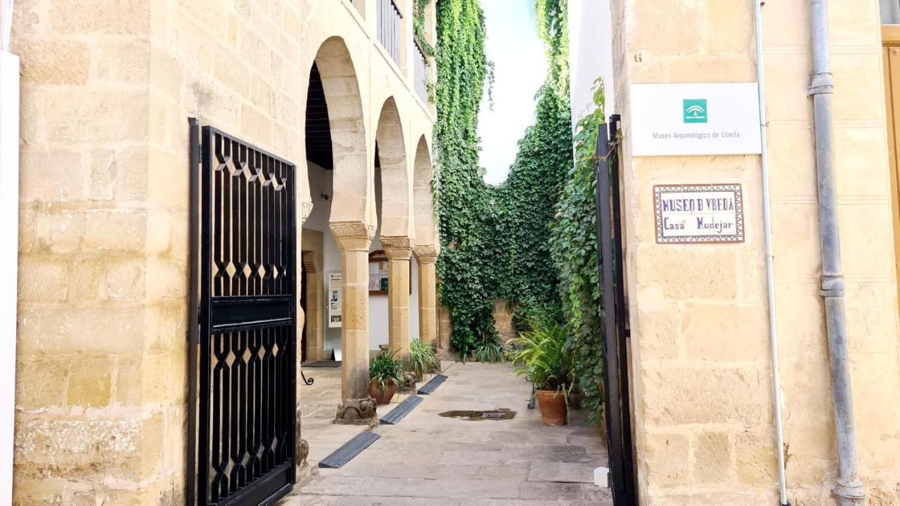 Vivienda Turistica Cervantes Úbeda Exterior foto